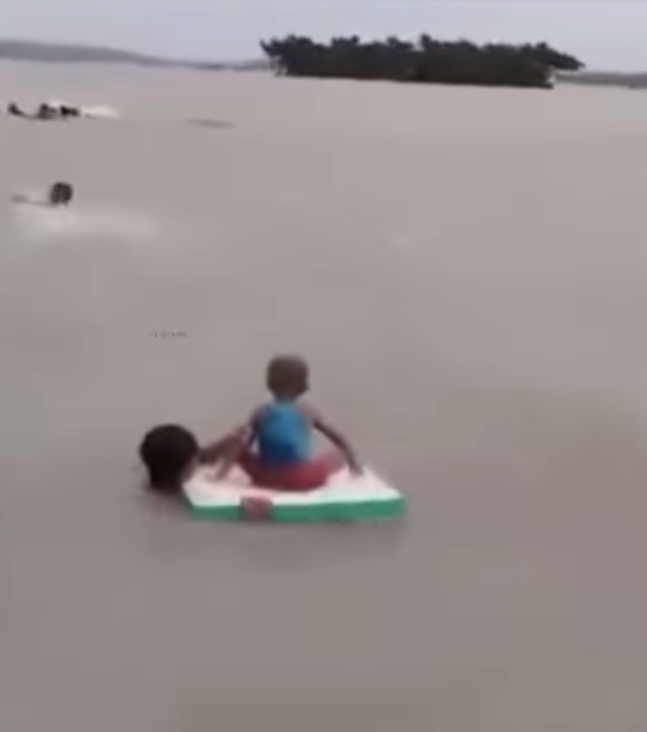 nahian_tas37443's tweet photo. The biggest flood in ages hit the southeastern region of #Bangladesh, affecting over 3.5lacs people. India opened the gates of Dumbur dam at midnight without even notifying BD, this sudden release of water is causing huge distress and damage.
#FloodInBDForIndia 
#IndiaOut https://t.co/Nd9BOJwSnF