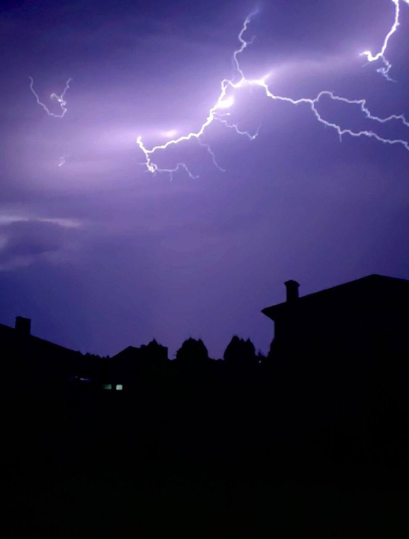 Raspberry_Rum_'s tweet image. Минск 21.08.24