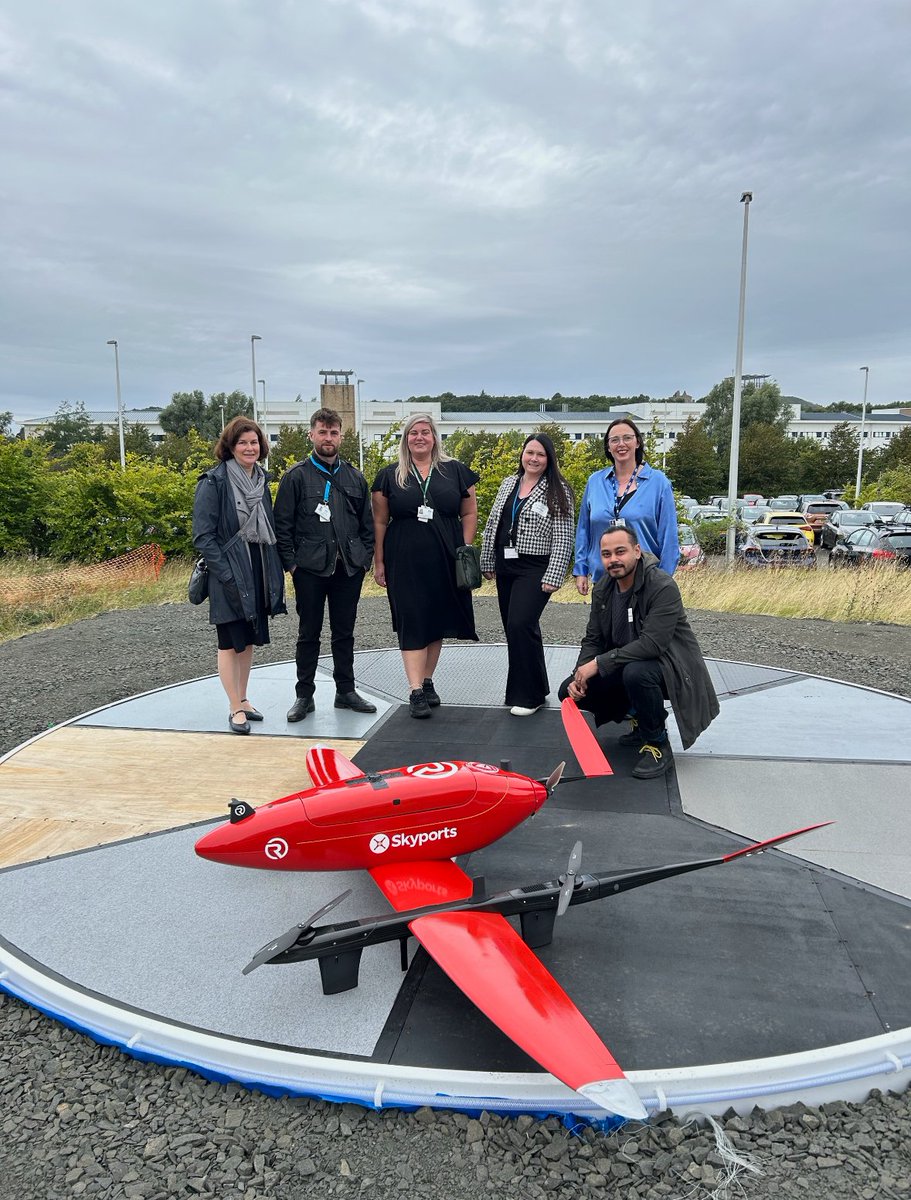 This flight trial marks an important milestone in the CAELUS project, with drones carrying lab specimens between health board areas. CAELUS is working with 16 partners to deliver the first national drone network for the NHS. bbc.co.uk/news/articles/…