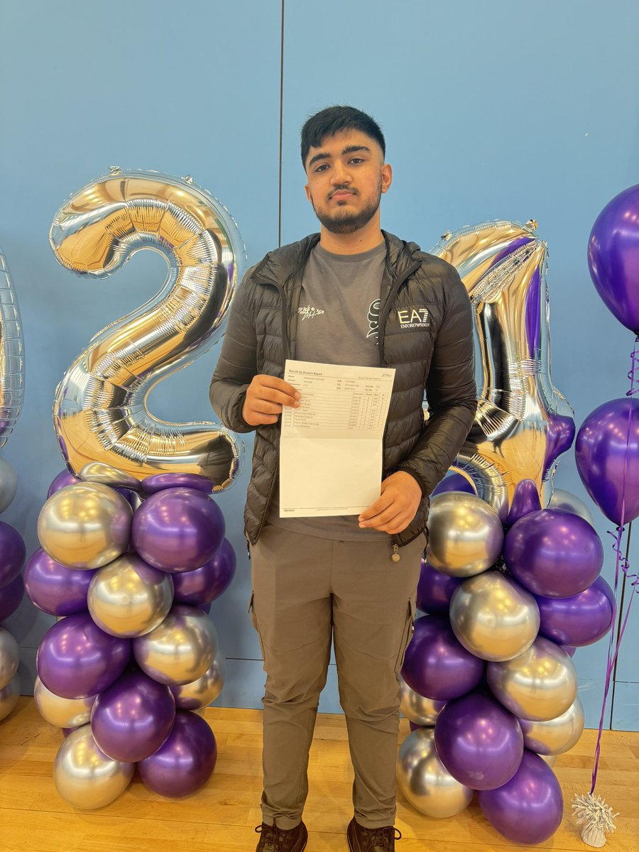 Tayyib has smashed it!

Eight of his GCSEs are all Grades 8/9!