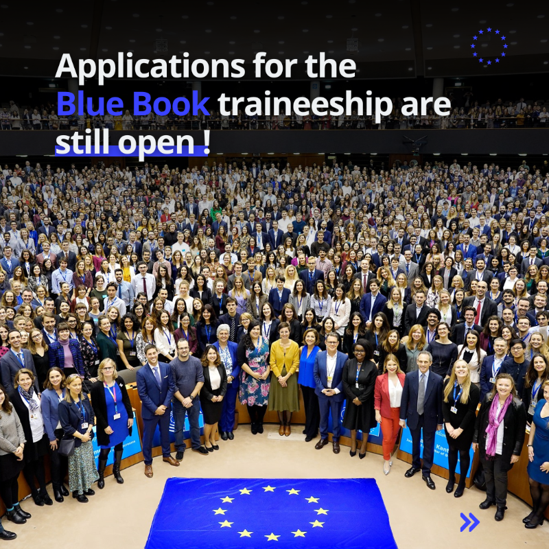 EU_Commission's tweet photo. 🔔 #BlueBookTraineeship Deadline Alert

Whether you are a recent graduate or an experienced professional making a career shift, don’t miss the chance to spend 5 unforgettable months with us!

➡️ Applications are still open for the next round until 30 August 2024.

More info ↓