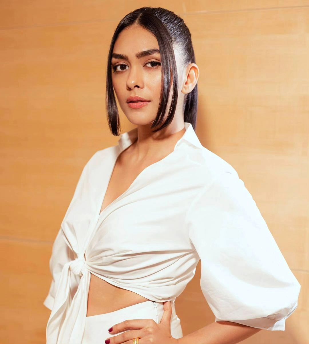 GVk5H2mbgAAbBiY?format=jpg&name=large