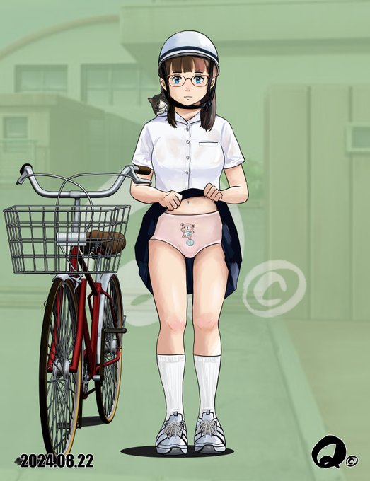 8/22㊍のモカちゃんヘルメット眼鏡女子のパンツはだった 