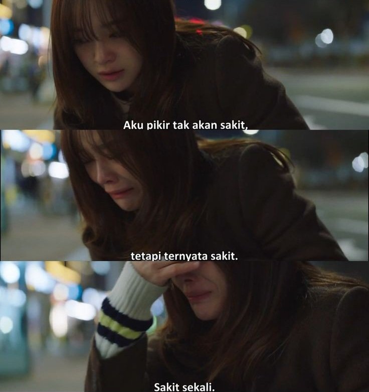 Ofmadamm's tweet photo. ketika gak sengaja keinget sesuatu yang bikin aku sedih : https://t.co/LhwIqQJvbC