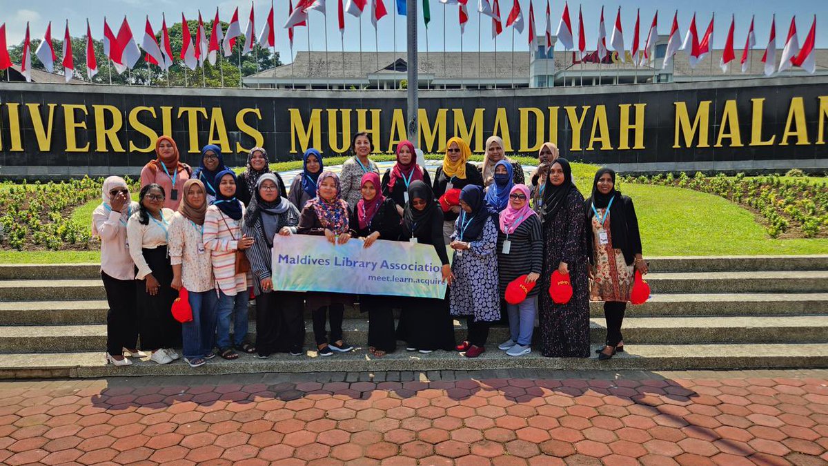 librarymv's tweet photo. Our staff attended professional development workshops in Indonesia with members of the Maldivian library association where they visited over 10 libraries, and exchanged knowledge, enhanced networking and explored ways to develop the Maldivian Libraries. https://t.co/lZgDAUS60l