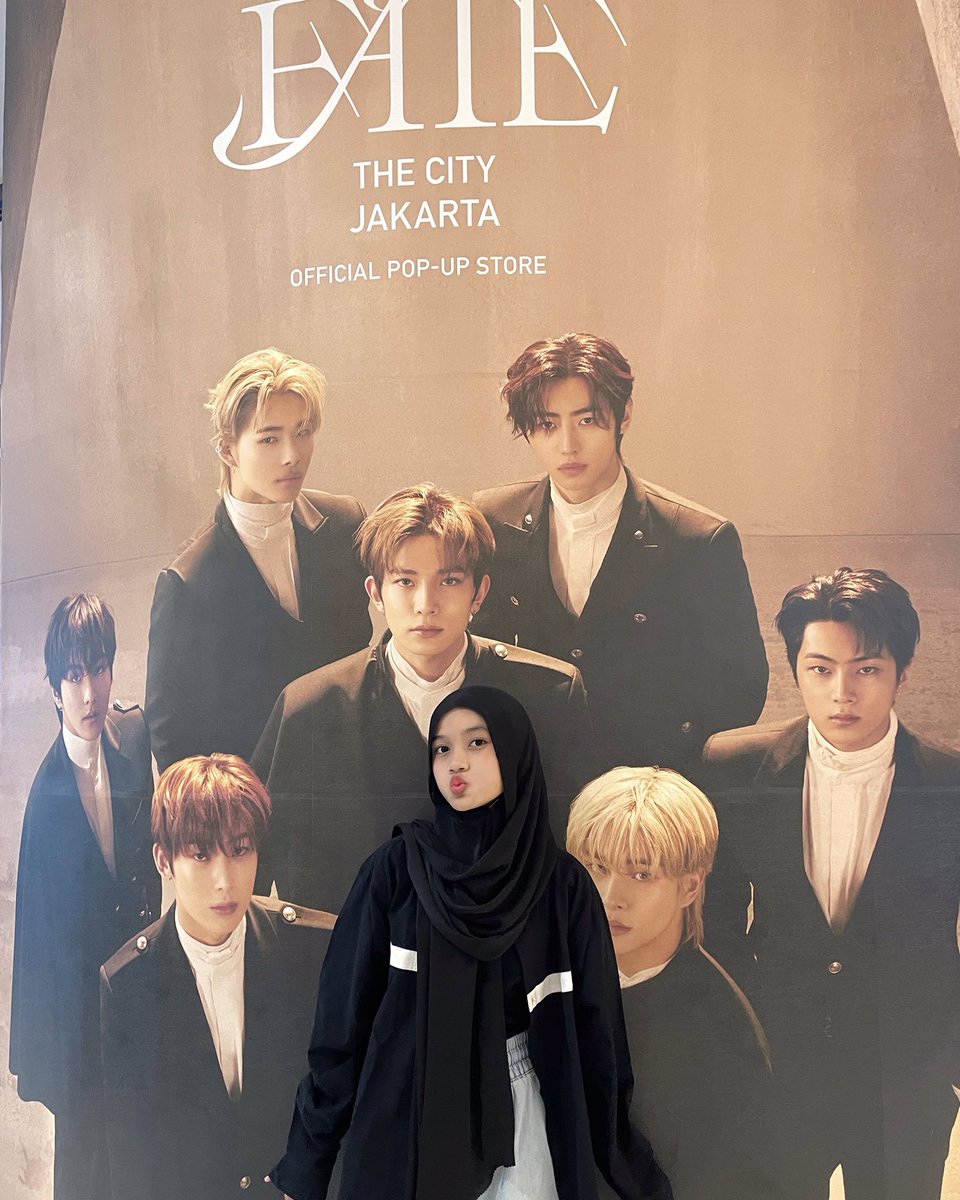 enhatelkomsel's tweet image. ini sbnrnya yeyun nya gasengaja ketutupan tapi aku hate jd aku edit heheh,,,,,🫰🏻#prohacker

bifor                                       after