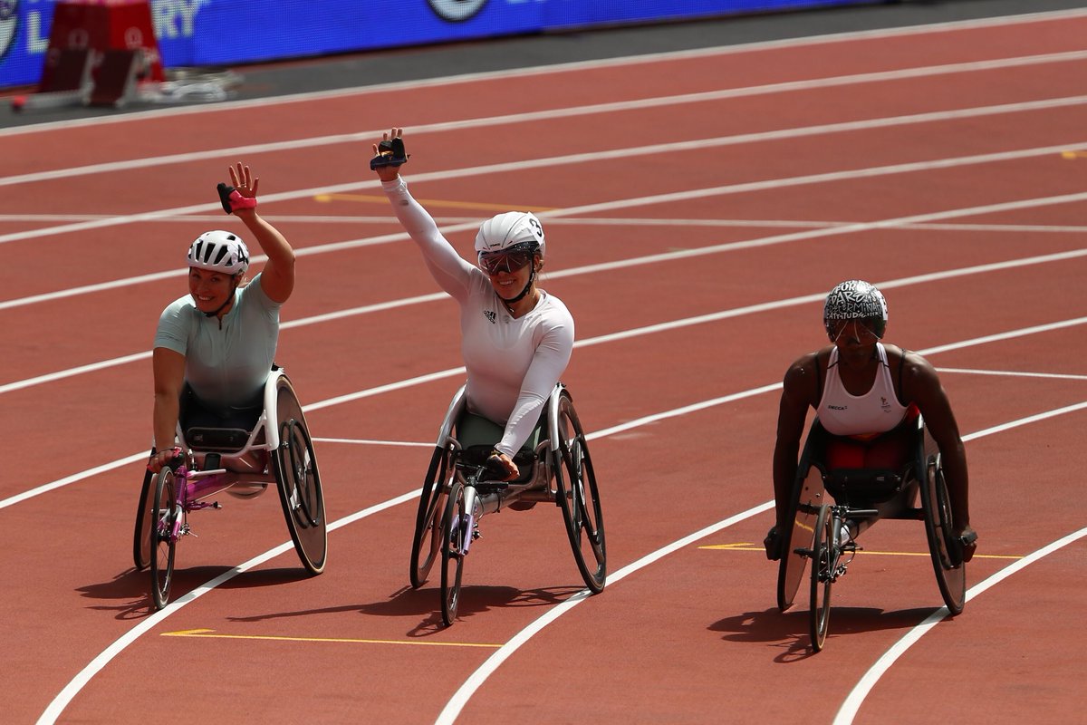 4Viewers's tweet image. Long jumper @Zak_Skinner, wheelchair racers @HanCockroft and @NathanMaguire2, sprinter @JonniePeacock, and shot put and discus thrower @FunmiOduwaiye feature in the second episode of #PathToParis #ParalympicDreams, at 4:55pm on @Channel4