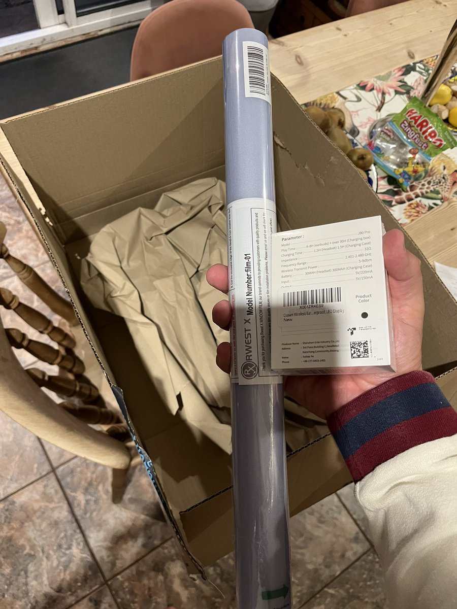 Uhhhm…. <a href="/AmazonUK/">Amazon.co.uk</a>?

Can you try and reduce packaging please?

#notobigbox