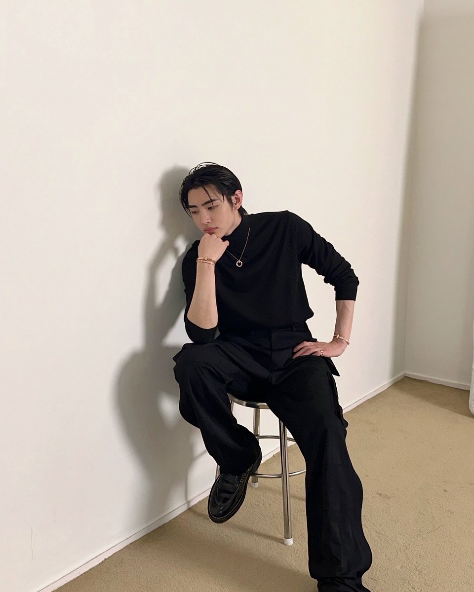 엔하이픈 인스타그램 (1/2)
#성훈 #SUNGHOON 🖤