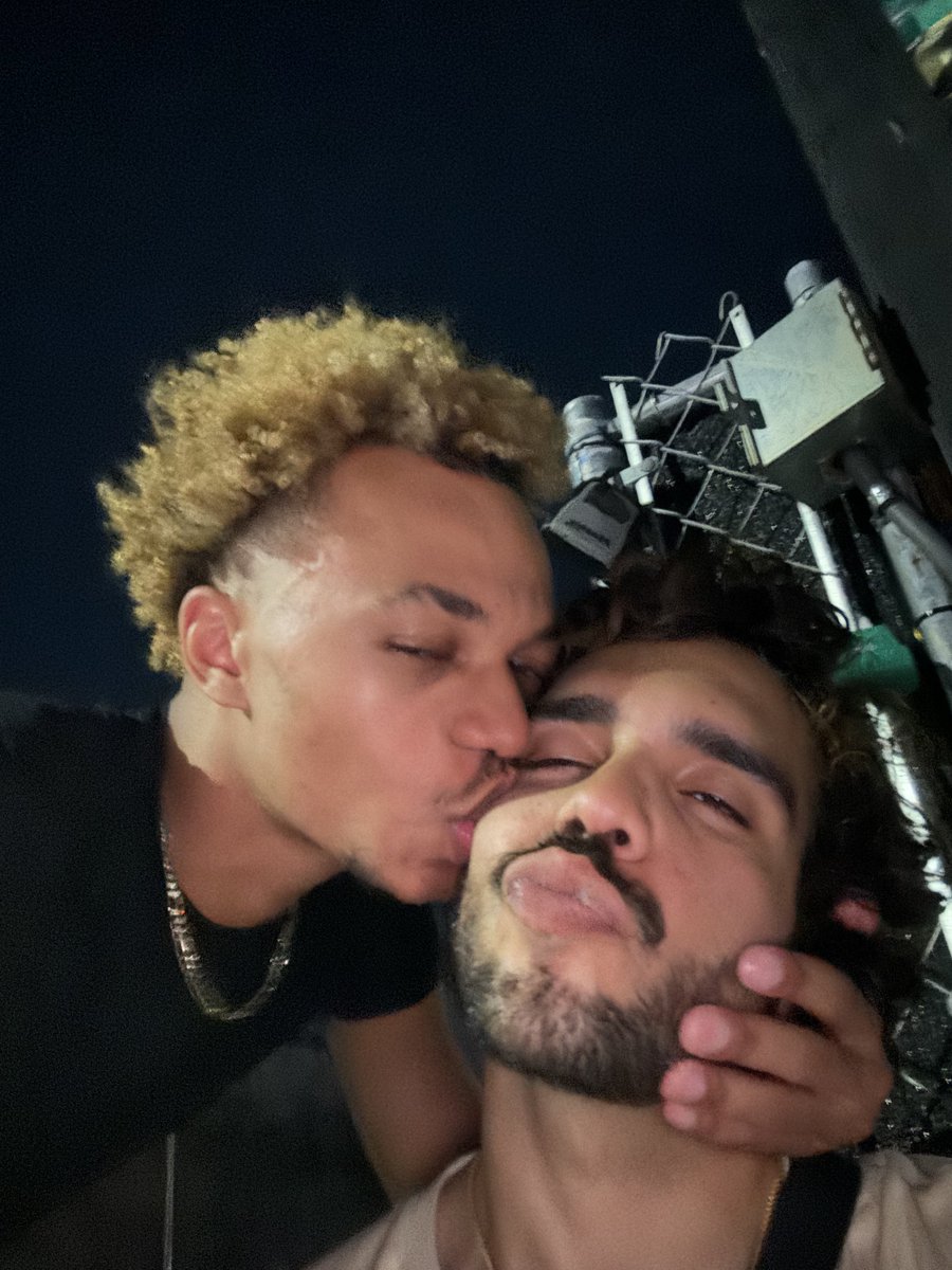 Omega_flamingo tweet media