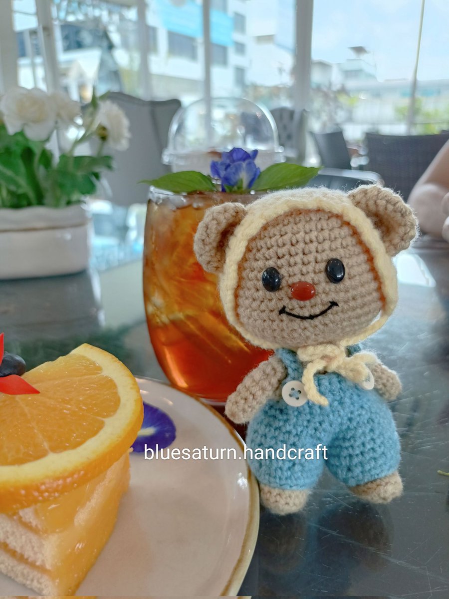 BlueSaturn_blue's tweet photo. Two girls and their desserts
 Butter Bear  and Little Blue

#Butterbear 
#ตุ๊กตาไหมพรม #โครเชต์ #งานถัก  #งานฝีมือ #ชุมนุมนักถัก #ตลาดนัดตุ๊กตา #สายผลิต  #เทรนด์ #amigurumi #crochet #handmade #handcraft #doll #gift #crochetdoll  #amigurumi #trend #bluesaturn https://t.co/gXQqHmZXst