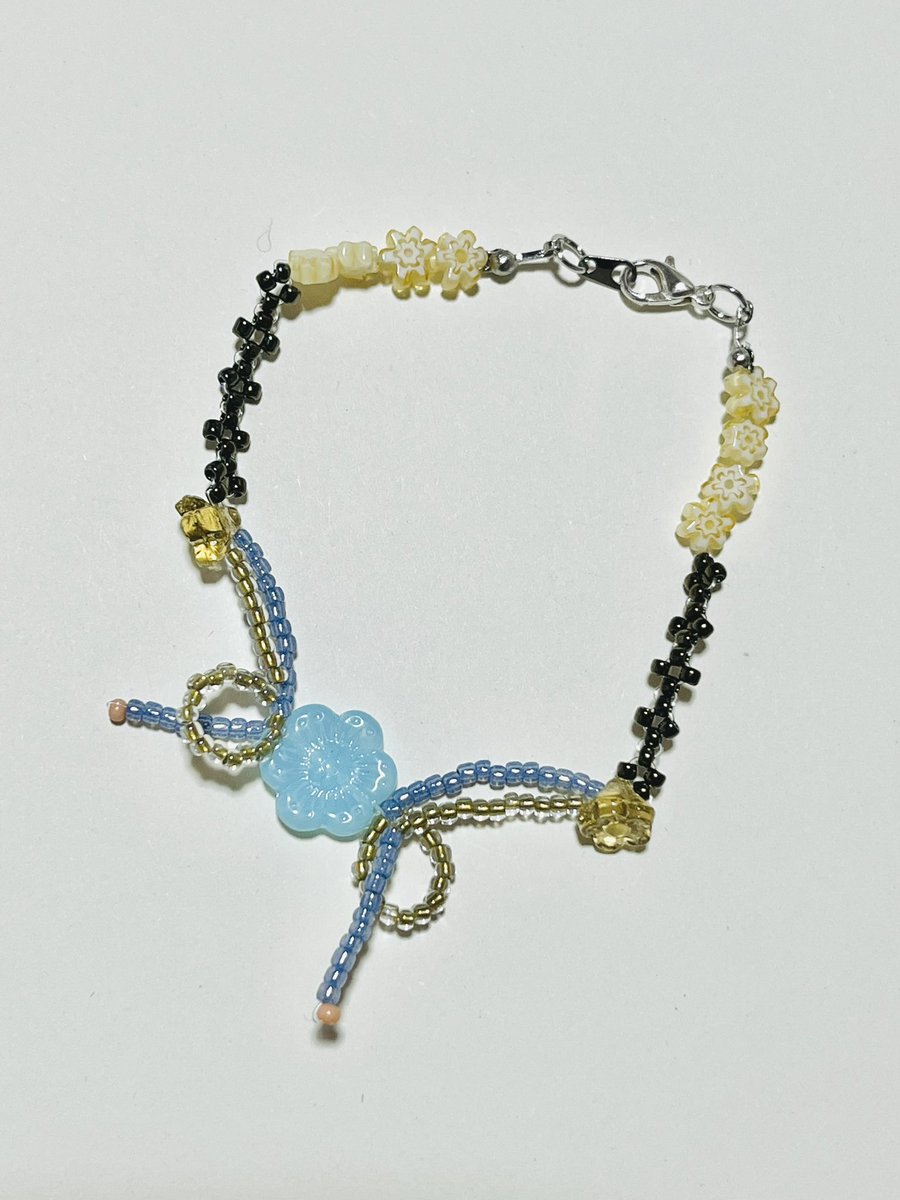 ここ数ヶ月作ってたブレスレットの一部