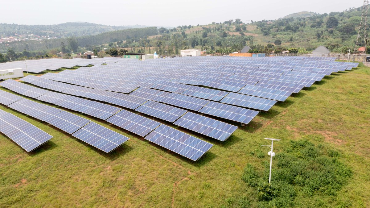 ERA_Uganda's tweet photo. #ESIInfrastructure
Commissioned in 2019, the 20 MW Kabulasoke Solar PV in Gomba District interconnects to the @uetcl   Switching station. The Solar Plant serves the areas of Mubende, Masaka up to Rugonjo in Kamwenge District. https://t.co/NwWf4PaReY