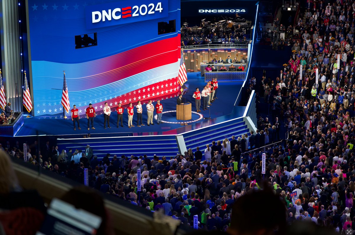 JuliaSaq's tweet photo. Day three at the @DemConvention, and it was a big one for the North Star State https://t.co/7YmPZCqP0g