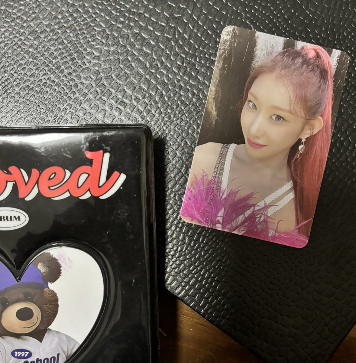 itzyhaul's tweet photo. wts lfb itzy ph

chaeryeong crazy in love special jewel case ver. pc 
₱150 ! https://t.co/s4nNF6VVfS