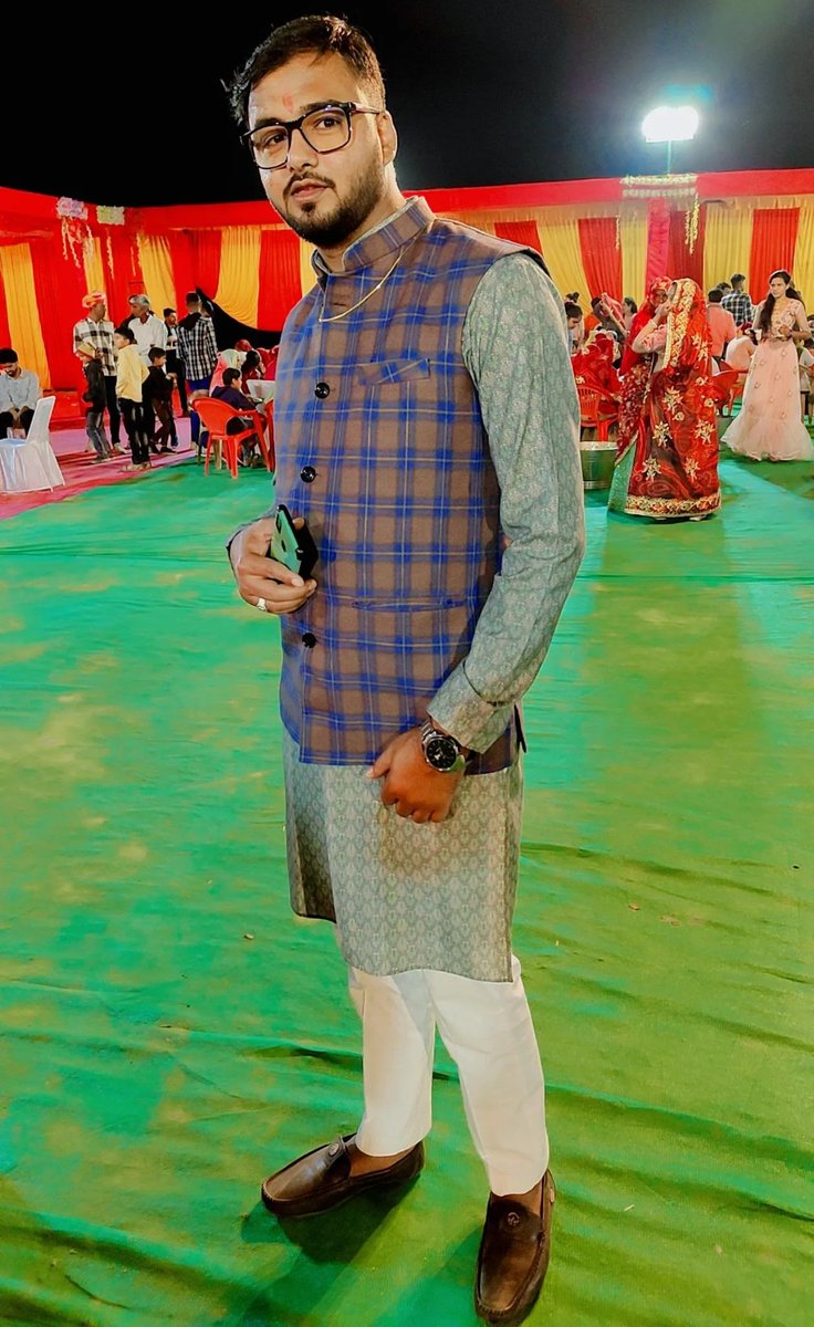 आज जीवन का 1 साल और कम हो गया...
भगवान अपनी कृपा हम पर ऐसे बनाए रखें...
<a href="/Ram_ghonsalya1/">रामनिवास घौसल्या</a>