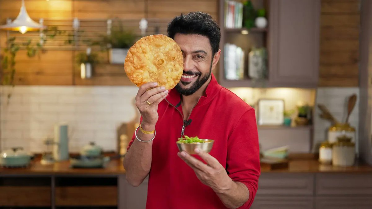 ranveerbrar's tweet photo. Papad ya Pakwaan? Bataao in comments.
.
.
.
#pakwan #papad #thursdaythoughts #commentbelow https://t.co/xDxulOpSEM