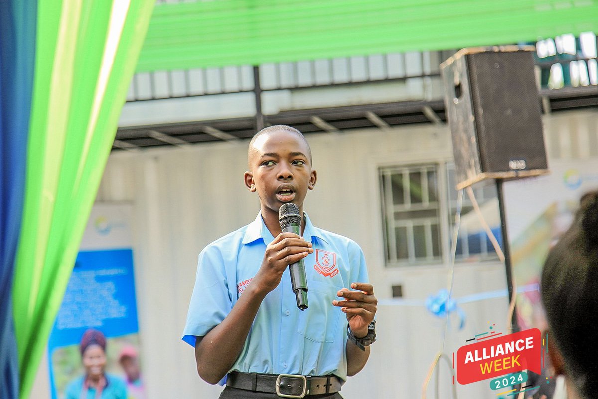 RHUganda's tweet photo. #Throwback to #AllianceWeek24!
#AllianceWeek24, hosted in Kabarole, drew thousands of participants, including decision-makers, young people & CSOs.
During the event, we were thrilled to launch a Youth Corner at our clinic, dedicated to providing youth-friendly services. https://t.co/Sni9gcRwYL