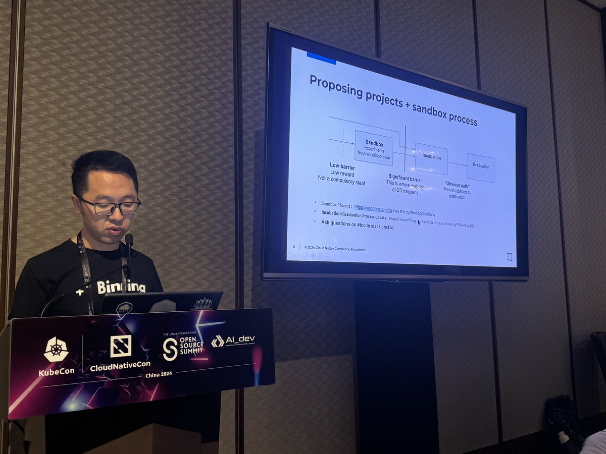 ShutingZhao2's tweet photo. Had this great session at Maintainers meetup, thanks @kevinwzf0126 for sharing your experience with us and @FeynmanZhou for hosting this amazing event 🫡 https://t.co/1xLTCgPG7N