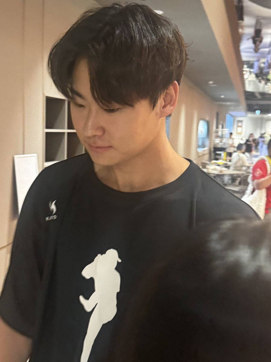 im_nuppu_ppu's tweet photo. 곽도규 미담
잘생긴게 미담이다 https://t.co/7rgs2pgGQ4