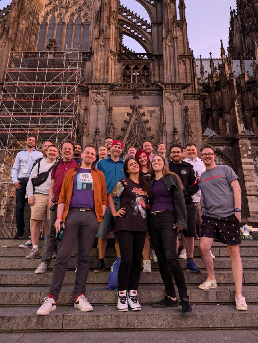 MichaelPHuber's tweet image. Thank you to all the @EasyAllies fans who made it to the meetup! The vibes and bonds were off the charts. ❤️