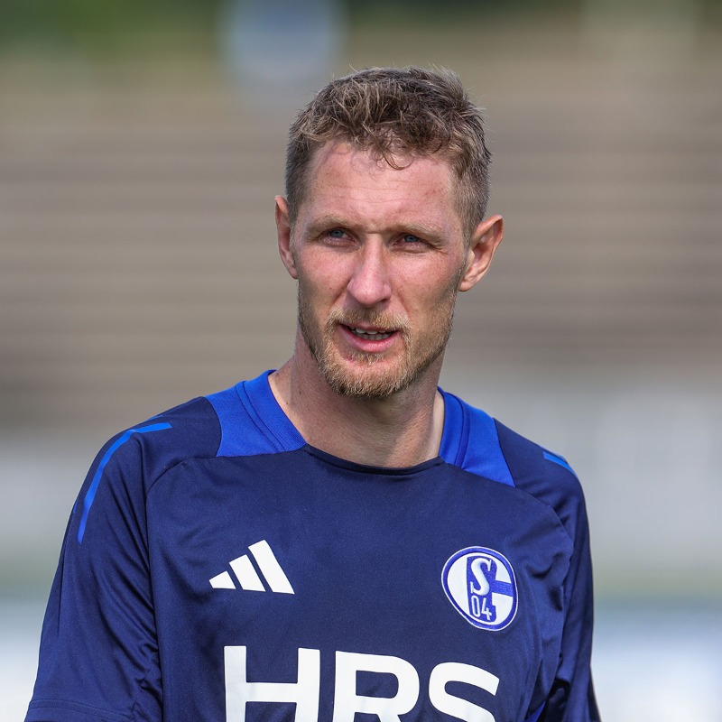 s04's tweet photo. Der #S04 und Sebastian Polter einigen sich auf Vertragsauflösung.

Alles Gute für die Zukunft, @polti1991! 🙏

Mehr dazu ⤵️