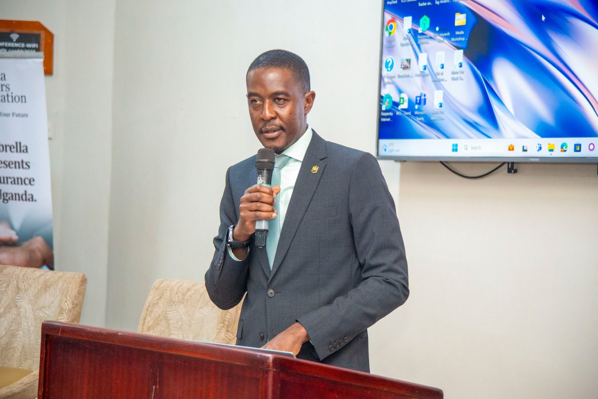 The_UIA's tweet photo. Our CEO - Jonan Kisakye delivering the opening remarks at the Insurance Literacy Workshop at Fairway Hotel. 

He highlights the importance of the media in spreading insurance information in a rapidly changing media landscape.

#InsuranceMediaWorkshop https://t.co/BPMtoS6KHv