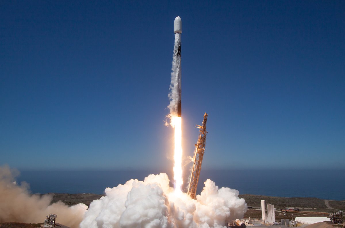 UKSpaceCmd's tweet photo. Tyche, our 1st satellite, is now in Low Earth Orbit, around 500km above Earth

Tyche launched from 🇺🇸 last week, following hard work delivering the Tyche project by UK Space Command, @DefenceES, @dstlmod and @SurreySat

@SpaceX took these brilliant photos of Tyche lifting off 🚀 https://t.co/tXPlbQT7qd