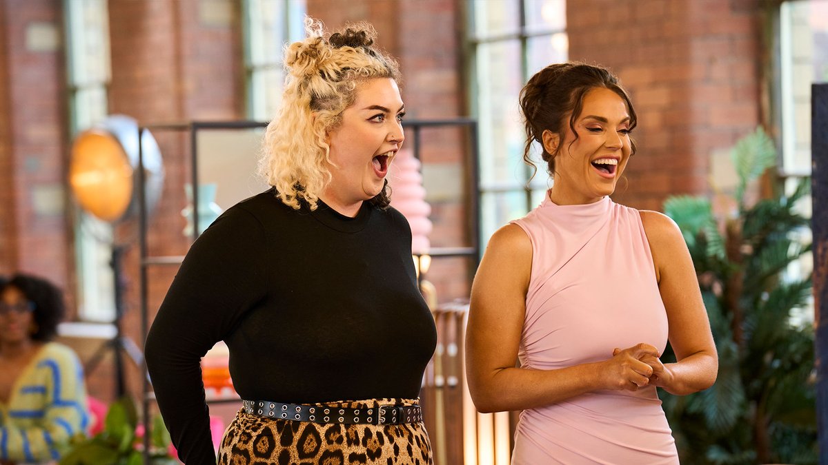 4Viewers's tweet photo. Singleton Lorenzo thinks that his clothes are holding him back, while exuberant emo Liv is ready to level-up her style! #SecondHandShowdown with @VickyPattison, 7:30pm on @E4Tweets https://t.co/G5Z6SEL6TX