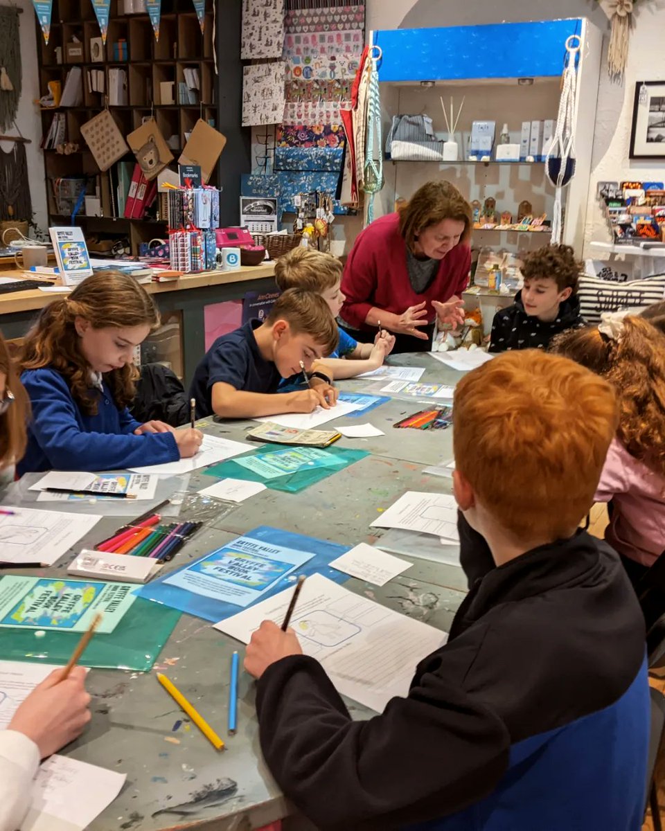 gingercatbkshop's tweet photo. Week 1 of our new creative writing block with author @ljlittleson and the children created some very interesting characters and genres for their stories. Lovely to see so many boys in this block 😃
#creativewriting #lindsaylittleson #workshop #renfrewshire #bridgeofweir https://t.co/yMuYO3DrAq