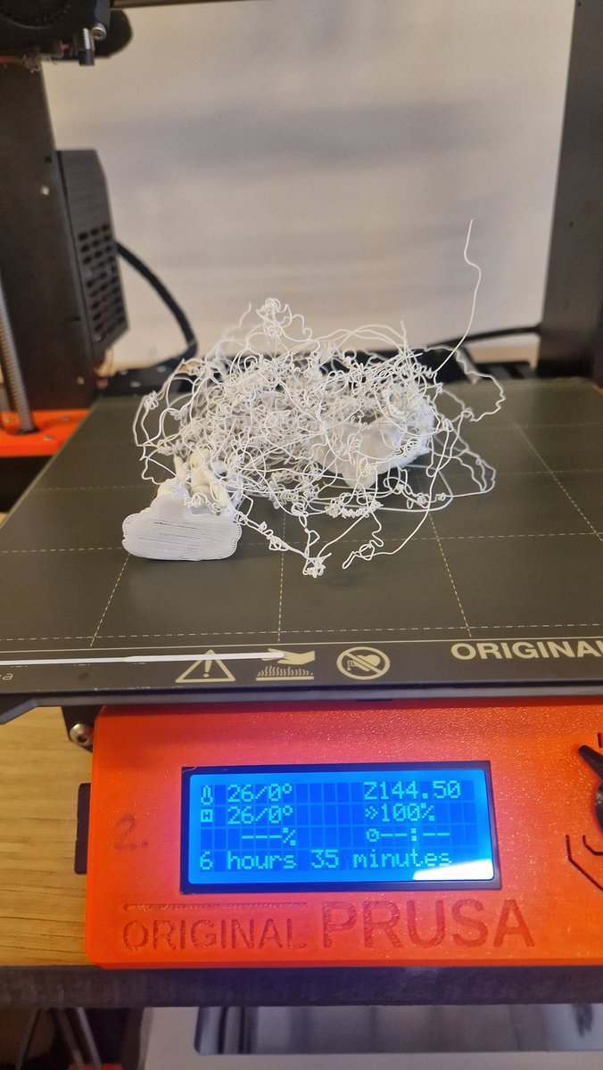 LGNDallan's tweet image. Somedays your overnight print goes well! Somedays not so well! Change some settings try and learn a lesson or two and get more experience! Here we go again! #Fablab #CopenhagenFabLab