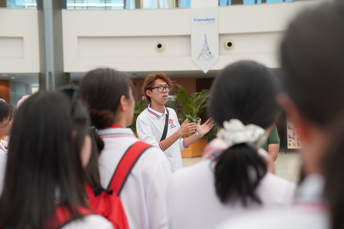 SorbonneAD's tweet photo. Exciting times at #SUAD! We proudly welcomed 78 high school students from #China, highlighting our ongoing commitment to fostering international relationships and promoting cultural exchange. 🌍

During their visit, they experienced our academic excellence, explored our state-of-the-art facilities, and immersed themselves in our vibrant campus life.
A huge thank you to Oriental Wise Consultancy for making this inspiring visit possible! Here’s to building bridges between cultures! 🤝

Read more about the visit: https://t.co/1r1d3lFfbT

Instants marquants à #SUAD ! Nous avons eu l’honneur d’accueillir 78 lycéens venant de #Chine, un témoignage de notre engagement constant à renforcer les relations internationales et à favoriser les échanges culturels. 🌍

Durant leur visite, ils ont eu l'occasion de découvrir l’excellence académique, de parcourir nos installations ultramodernes, et de s'immerger dans l’atmosphère dynamique de notre campus.
Nous adressons un immense merci à Oriental Wise Consultancy pour avoir rendu cette visite enrichissante possible ! Ensemble, continuons à bâtir des ponts entre les cultures ! 🤝

En savoir plus sur la visite : https://t.co/1r1d3lFfbT

#SorbonneAD #ChooseExcellence #ChooseSUAD #Undergraduate #Postgraduate #Students #China