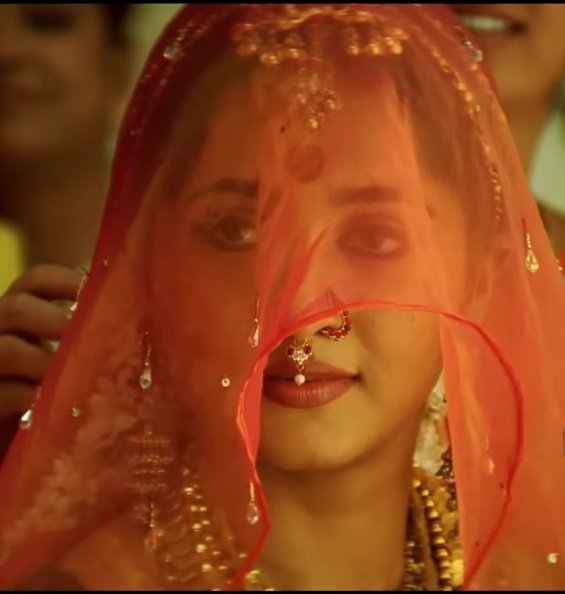 Anumaa2003's tweet photo. #Arundhati #AnushkaShetty #LEGENDARY https://t.co/0kdnEgTm6R