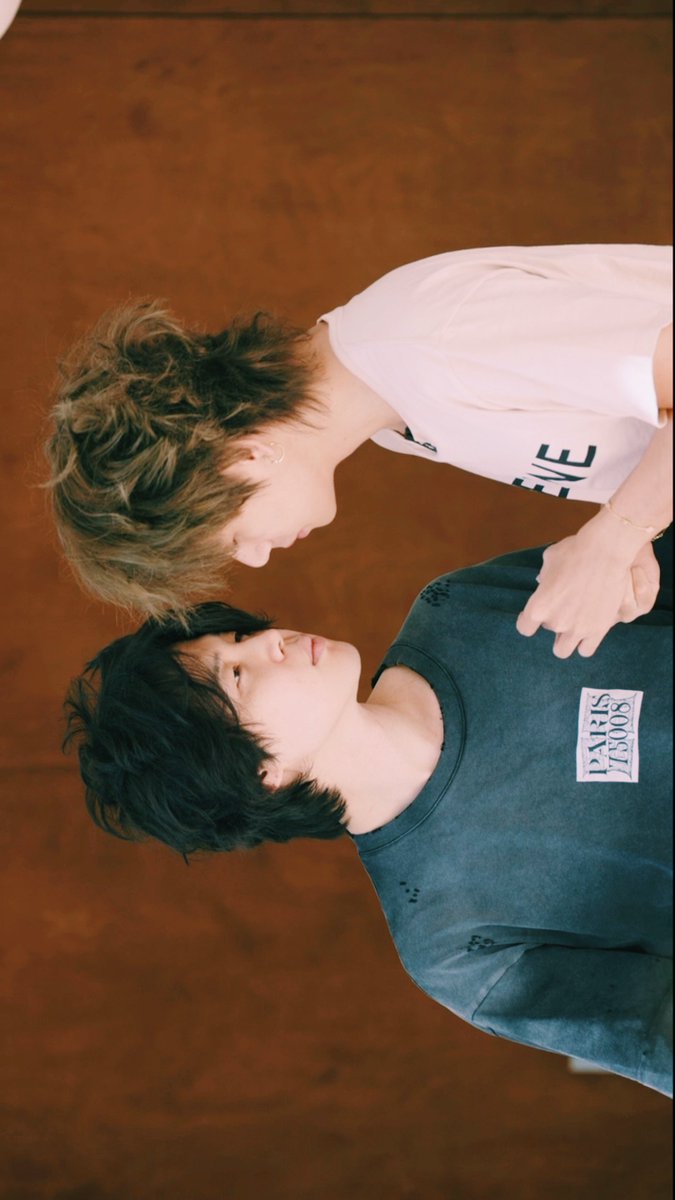 𝐻𝑈𝐻𝑈☺︎︎ tweet media