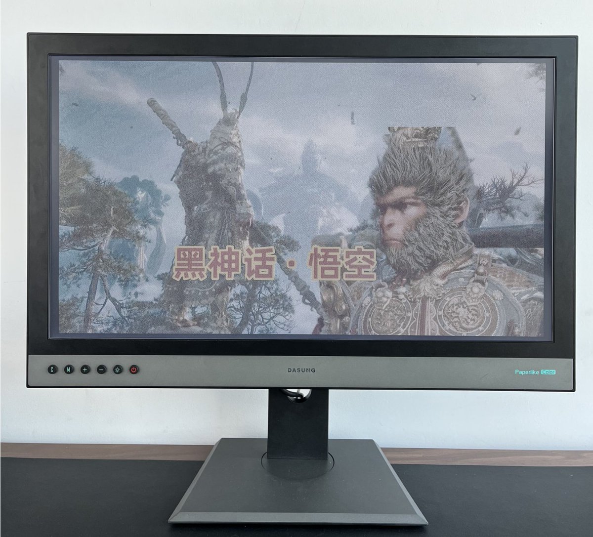 DasungTech's tweet image. Experience Black Myth: Wukong like never before on DASUNG Paperlike Color 25.3-inch E-ink Monitor! 🎮 Elevate your gaming &amp;amp; creative work with vibrant colors and eye comfort that’s truly out of this world. Say goodbye to eye strain!📷#BlackMythWukong #GamingDisplay #EyeComfort