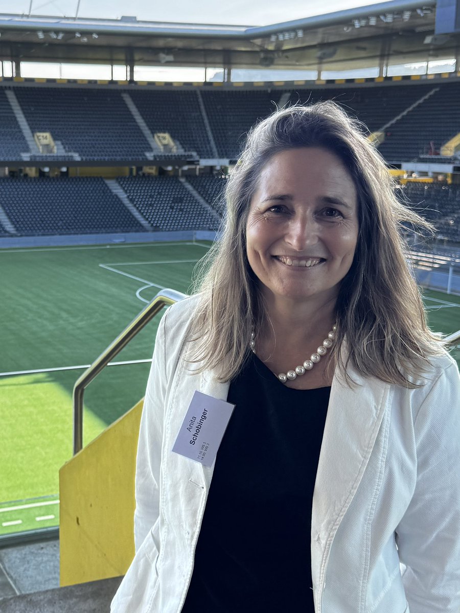 Meine Ehefrau Anita engagiert sich erstmals in ihrem Leben öffentlich vor grosser Zuhörerschaft im Rahmen der „Nationalen Plattform gegen Armut“ als Workshop-Referentin „Grundkompetenzen Erwachsener“. Gelebtes soziales Engagement!