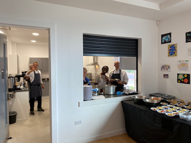 We had an enjoyable day yesterday cooking and serving lunch to the local community at the Meadows Community Centre @FoodCambridge <a href="/St_Faiths/">St Faith's Cambridge</a> <a href="/ChartwellsInd/">Chartwells Independent</a> <a href="/chefmalcolmwood/">malcolm wood</a>