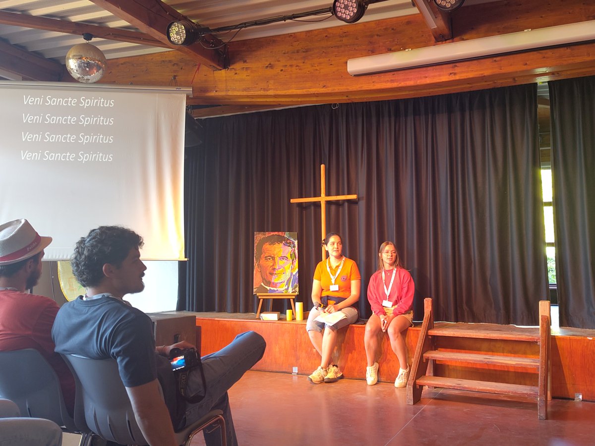 Famille de Don Bosco tweet media