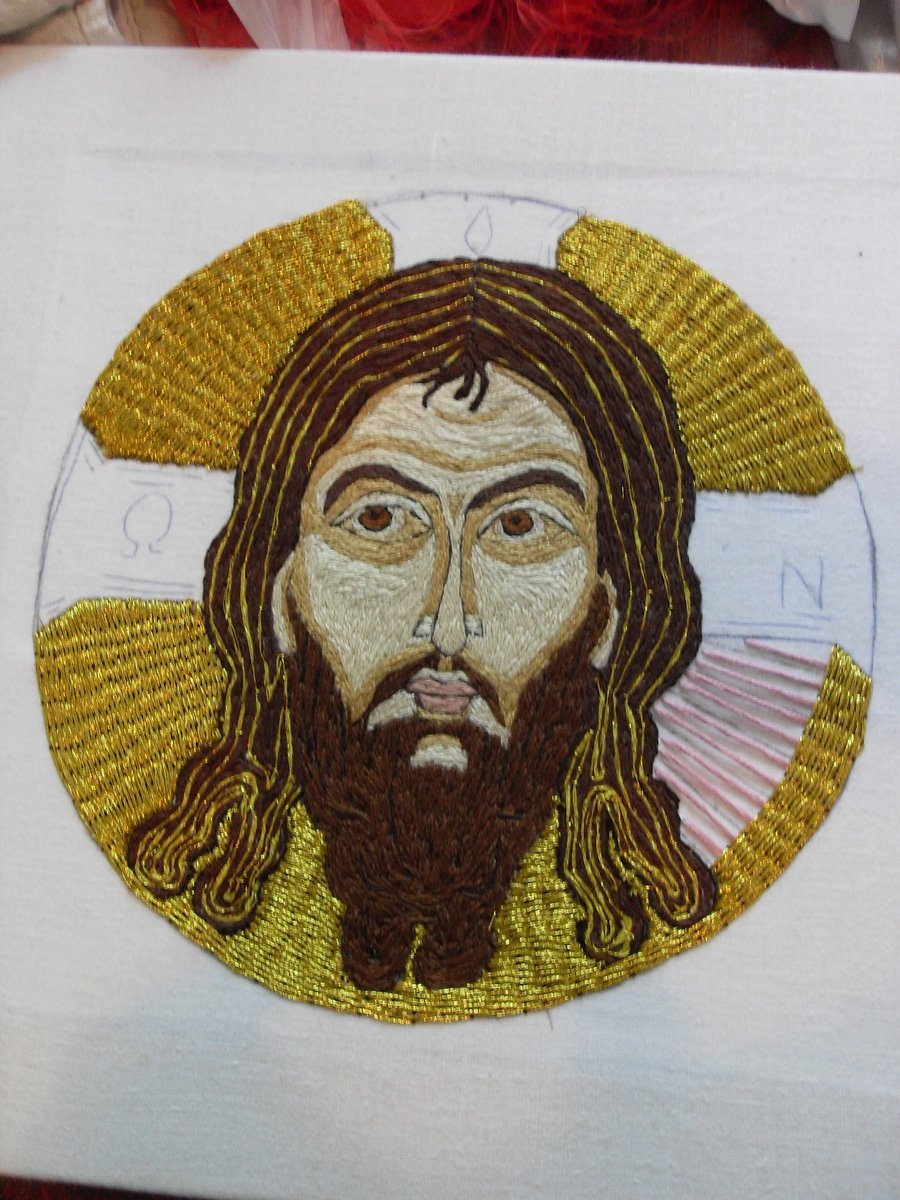 MarisStellaVsts's tweet photo. Under her guidance, my first embroidered icon had been embroidered. This one had been attached to a newly made at that time on a chasuble made by Belgium Carmelites.This definitely caught me to vestment making. 3 years later, begun the business. Icon called "Not-made-by-hands" https://t.co/ty8KnElyUy