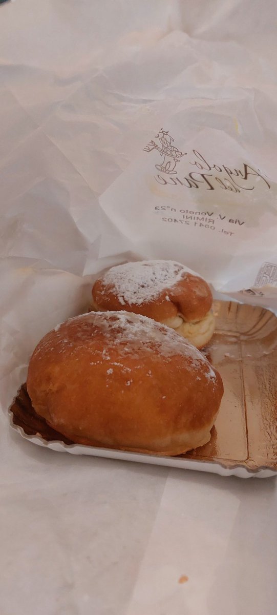 PaoloBorg's tweet image. #Bomboloni a me