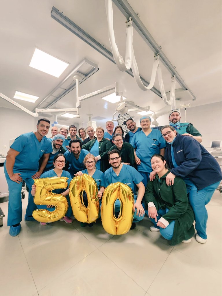Celebrando implante de 500 prótesis valvulares aórticas por vía percutánea!! Un equipo maduro, entrenado que va por más en búsqueda de innovación en soluciones cardiológicas efectivas intervencionistas. <a href="/marianmarin28/">Mariana Marín</a> Karolina De Mattos,  Gustavo Vignolo,  Pablo Vázquez