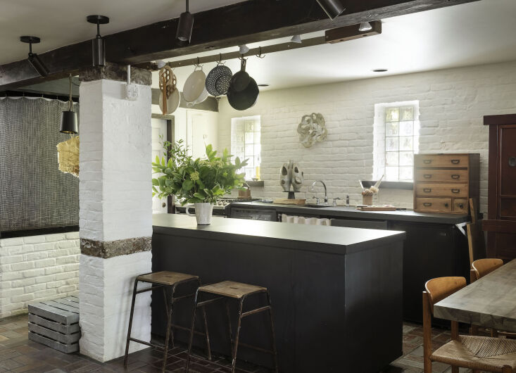 DustinMPeyser's tweet image. Kitchen(s) of the Week: 6 Low-Impact Deconstructed Kitchens dlvr.it/TCDJBw #KitchenoftheWeek #Deconstructed #EcoFriendly #KitchenCabinets