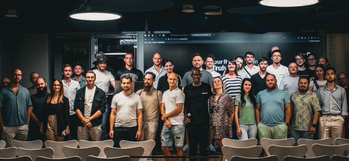 chrisdoesapps's tweet image. Graceful to be here again. @warsawjs Warsaw JavaScript conference 

From the floor simply means a regular scoring shot.