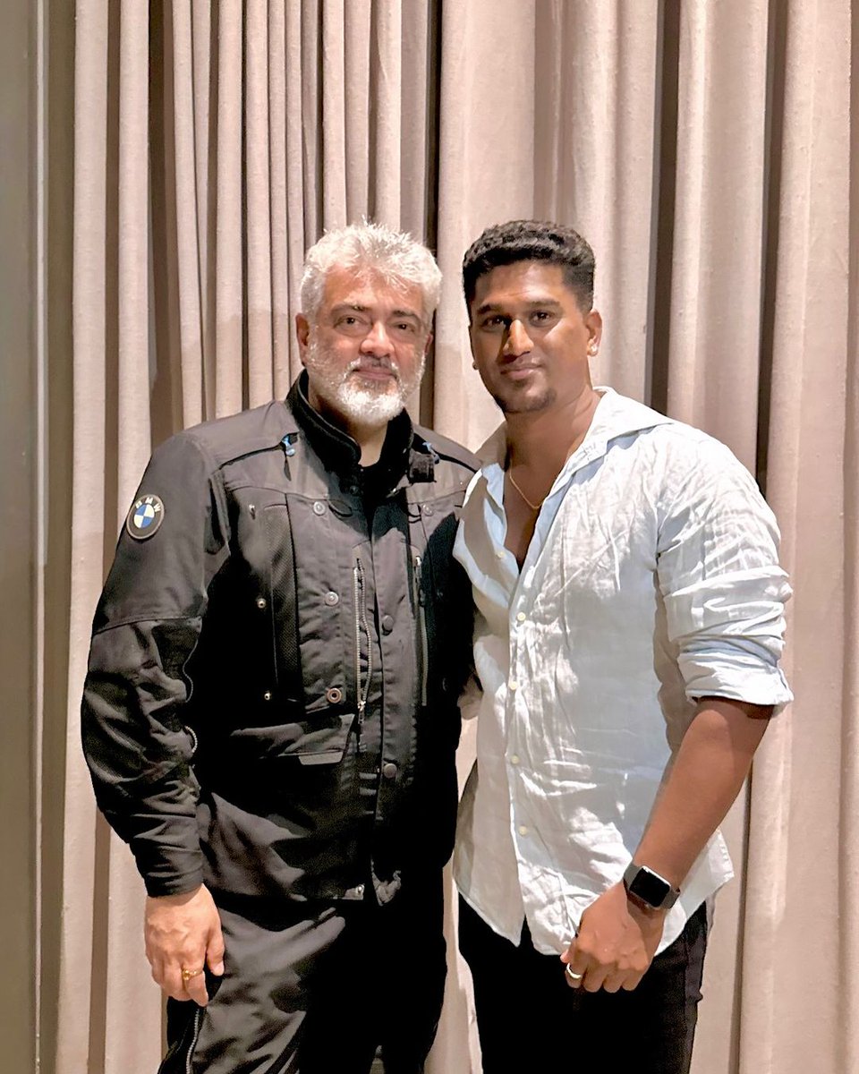#Ajithkumar sir with Dancers 🔥

#GoodBadUgly