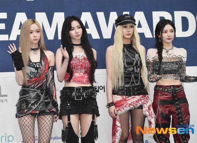 aespaintl's tweet photo. [PRESS] 240822 aespa at ‘2024 K-World Dream Awards’ Blue Carpet

#aespa #에스파 @aespa_official https://t.co/CpMG5gbc9w