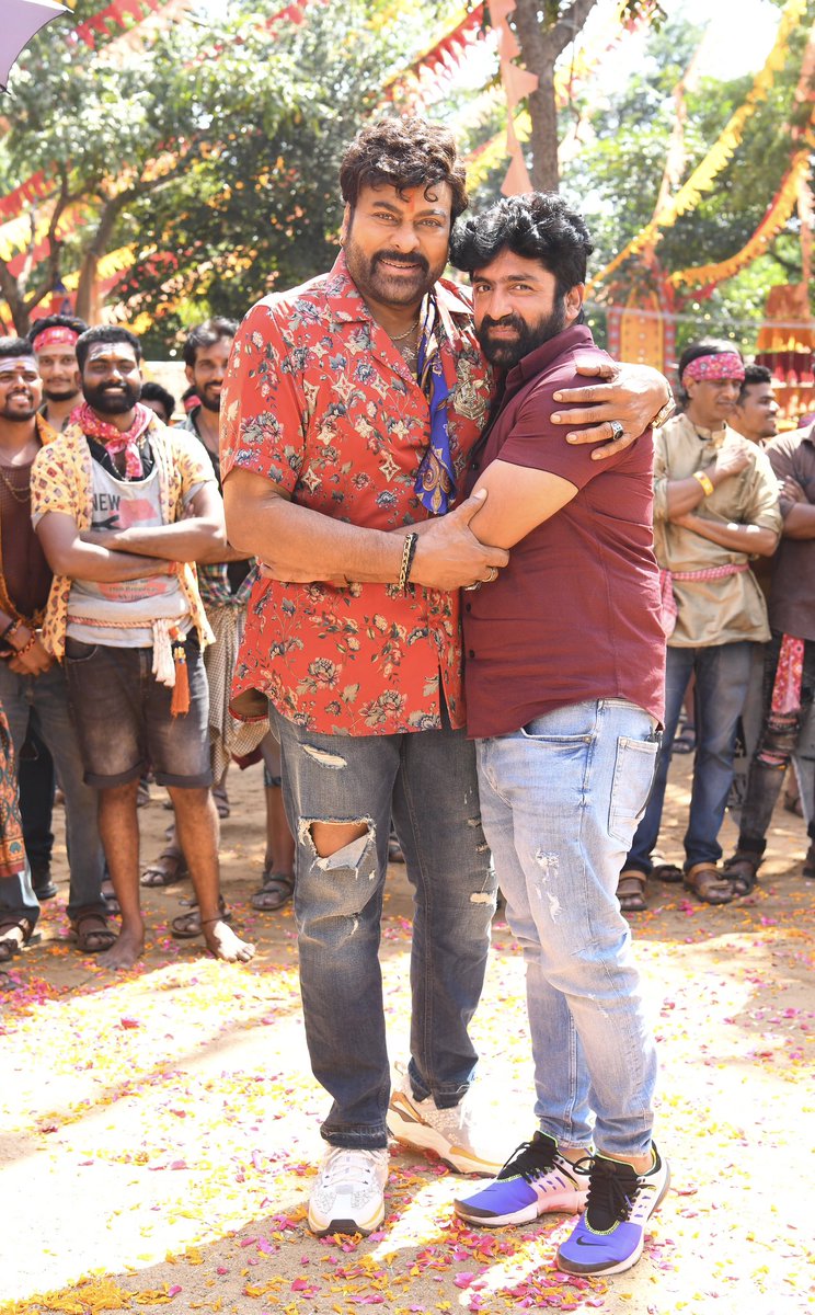 Sekhar (@sekharmasteroff) on Twitter photo Happy Birthday <a href="/KChiruTweets/">Chiranjeevi Konidela</a> Sir
Always an inspiration to many people like me… Happy Birthday <a href="/KChiruTweets/">Chiranjeevi Konidela</a> Sir
Always an inspiration to many people like me…