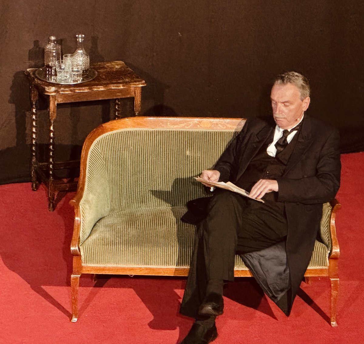 Final week of <a href="/searchlighttc/">Searchlight Theatre</a> at the #edfringe2024 as they perform “Titanic: The Last Hero &amp; The Last Coward” and “Chamberlain: peace in our time” until Sat 24th. 
Purchase tickets online or at the door (if any left at start of each performance). 
searchlighttheatre.org