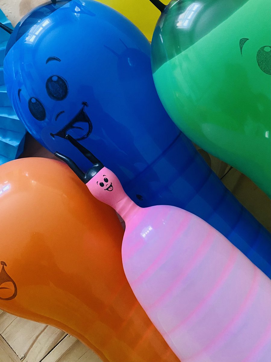 HellingtonBoots's tweet photo. Why try and fit in, when you were born to stand out…
🎈
#BalloonFail 😂😂😂 https://t.co/qGvpAKOACn