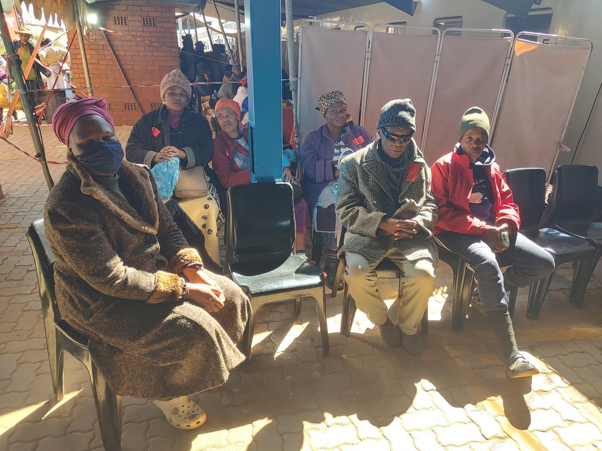 SAgovnews's tweet photo. At the Phelophepha train #Phelophepha https://t.co/HIlFg7Z9ny