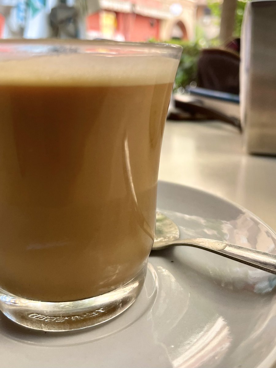 pbrionesmqz's tweet photo. Estos vasos pueden ser la cosa que más quemé sobre la faz de la Tierra, resistentes a 5.000º

Imposible lidiar con ellos. https://t.co/6UxQ7z0KN0